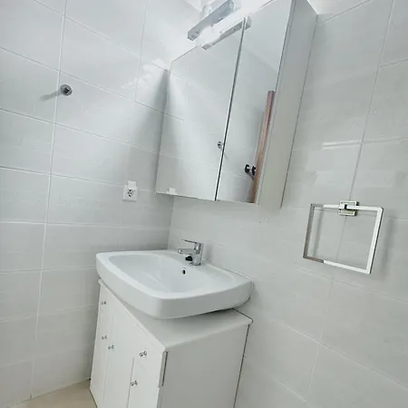 Bms - House - Apartment